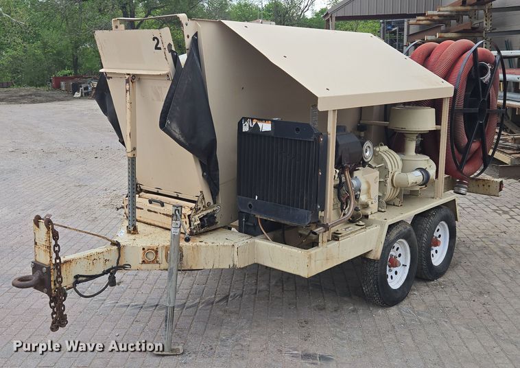 Finn BB302-16 mulch blower - EM7226