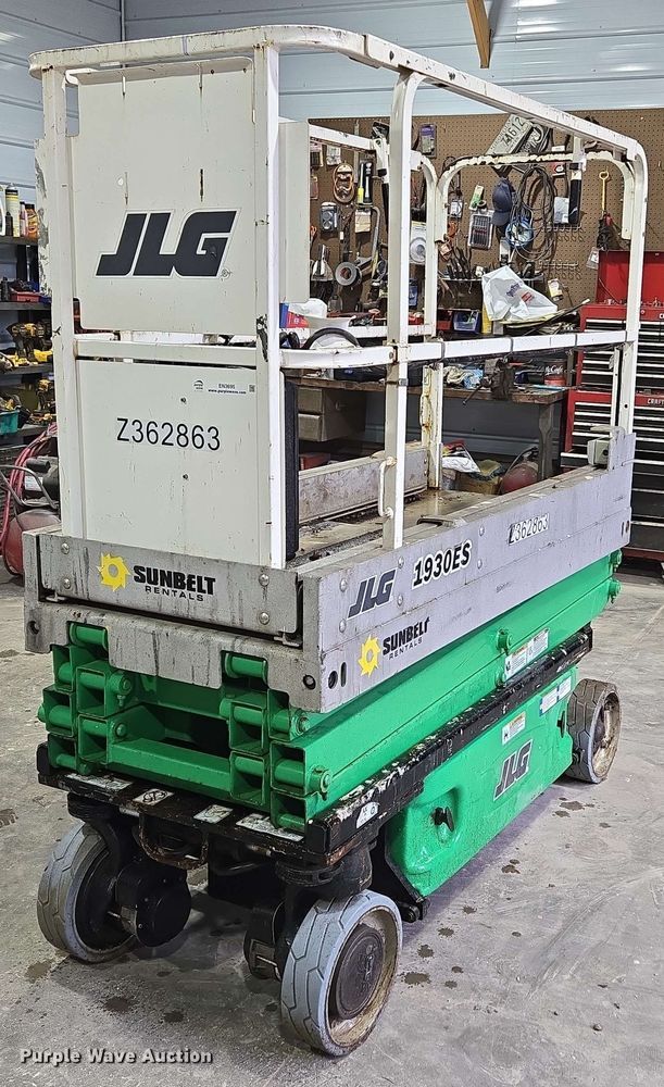 2008 JLG 1930ES scissor lift - EN3695