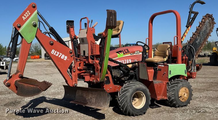 2010 Ditch Witch RT45 trencher - EQ1371
