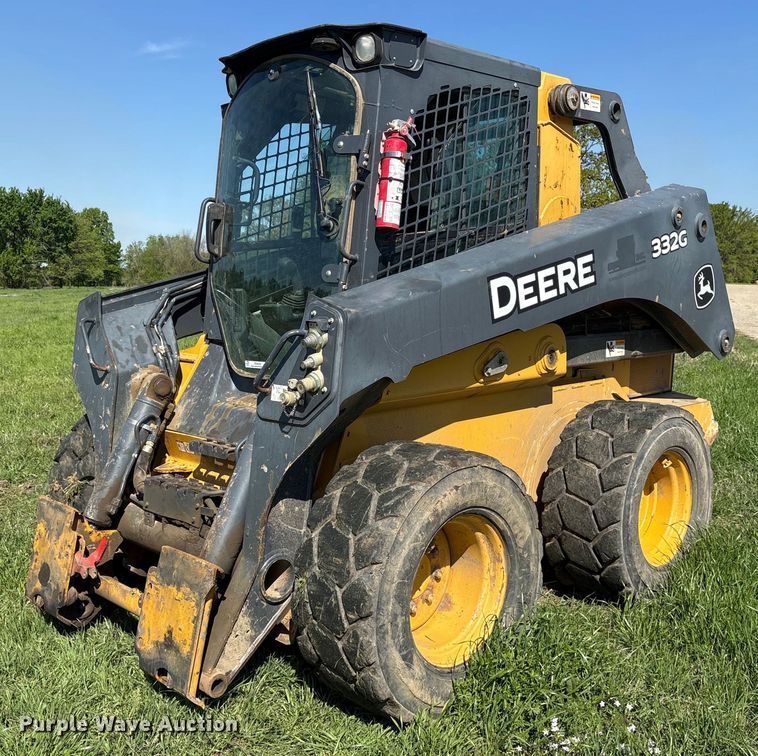 2016 John Deere 332G skid steer loader - OB9650