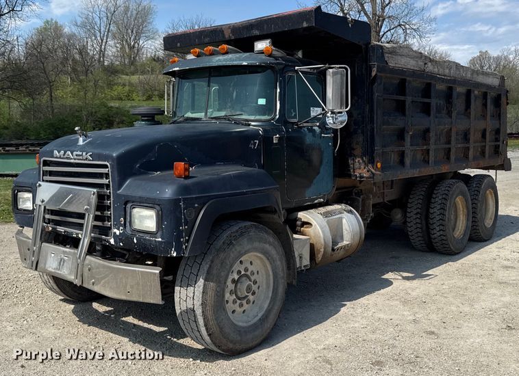 1998 Mack RD688S dump truck - DT0731
