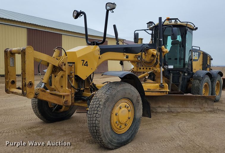 2011 Caterpillar 140M motor grader - EA2424