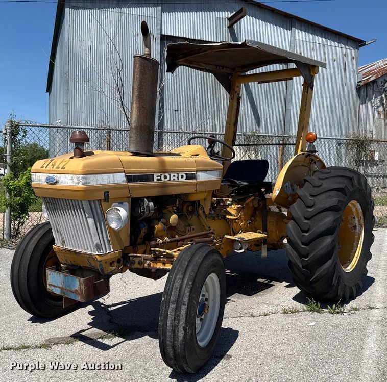 1987 Ford 4610 tractor - EG8346