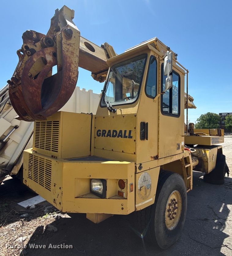 1996 Gradall G3WD wheeled excavator - EG8353