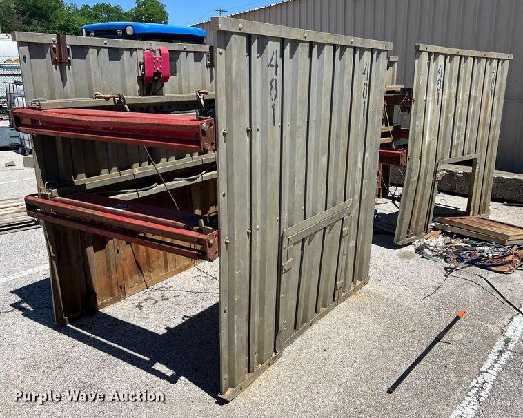 (2) Speed Shore 6x6-R-SS trench boxes - EG8359