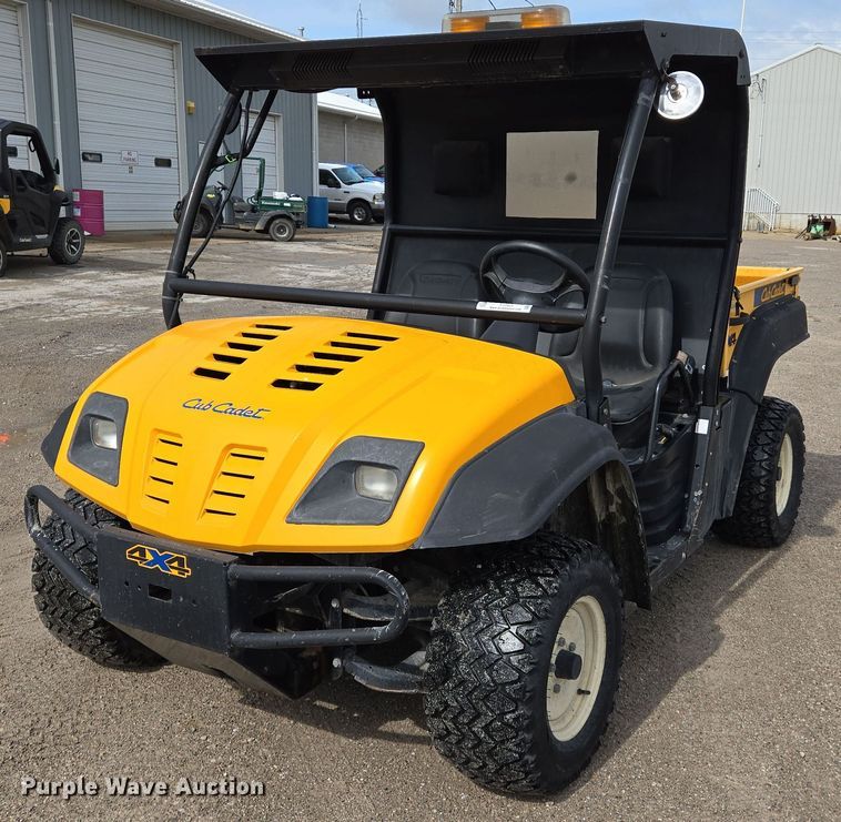 Cub Cadet 39A-212-100 utility vehicle - EJ7523