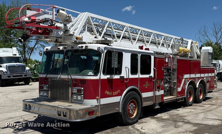 1995 Spartan Gladiator ladder fire truck - EJ8709