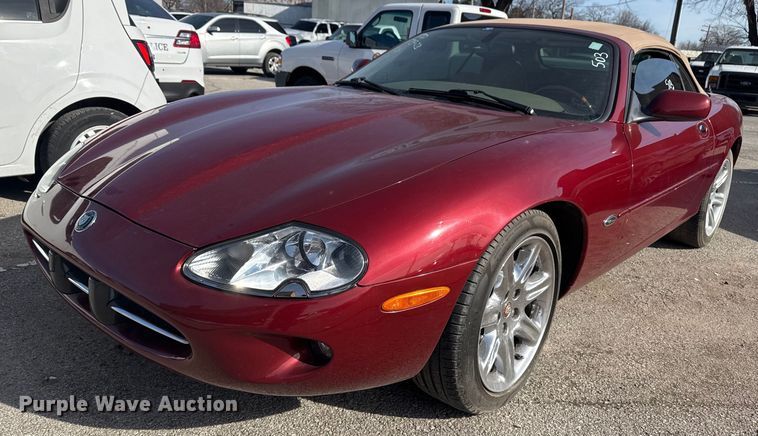 2000 Jaguar XK8 convertible - NO9645