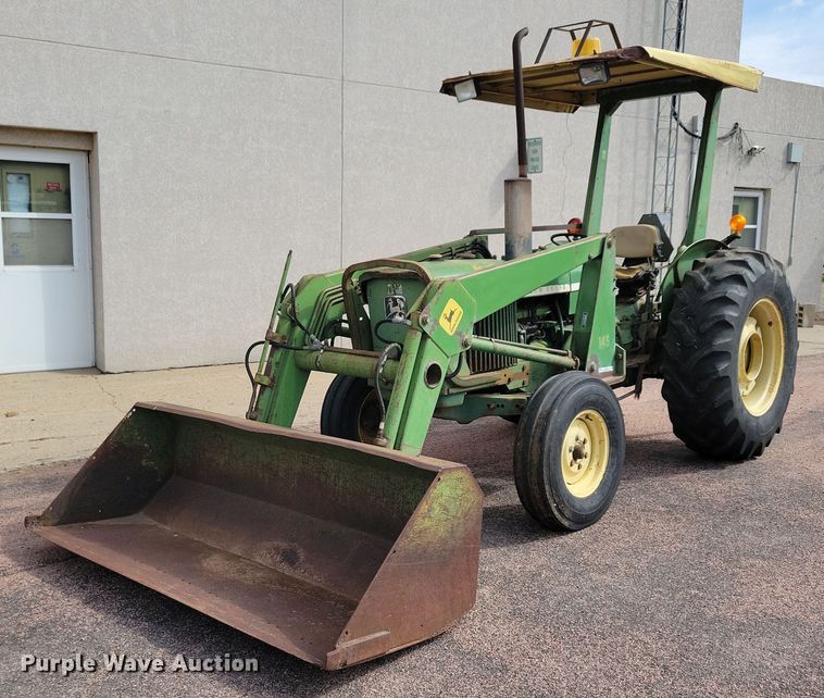 John Deere 1530 tractor - NV9794
