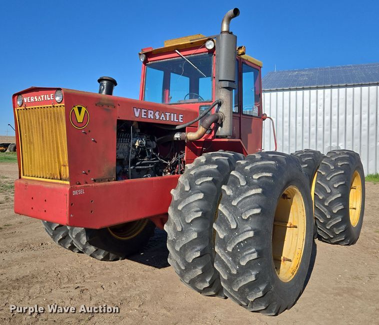 1979 Versatile 900 4WD tractor - DE2173