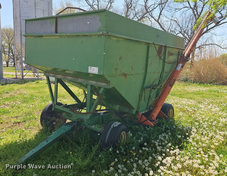 Parker J2500 gravity wagon - DT7748