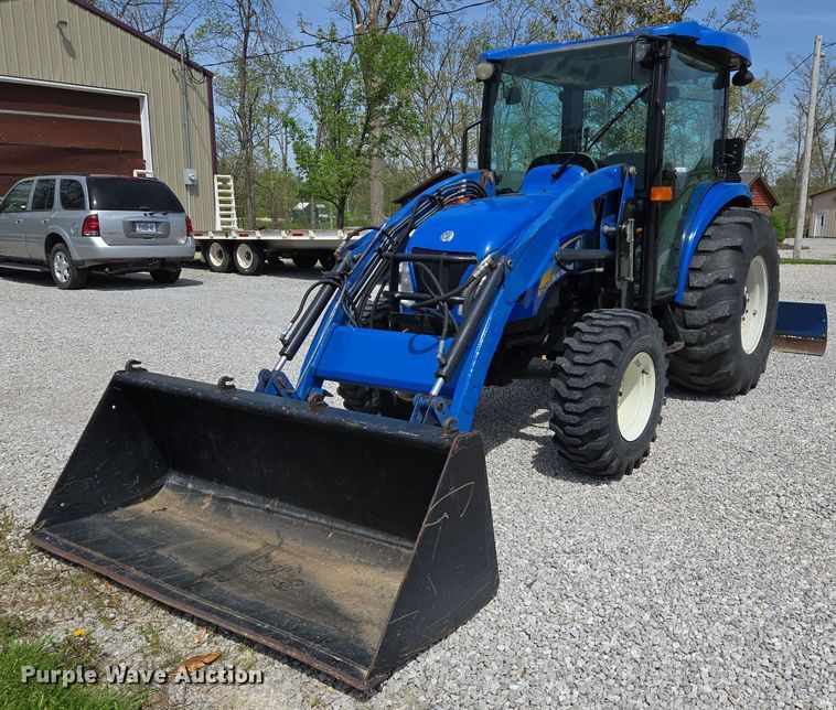 2007 New Holland T2420 MFWD tractor - EJ7512