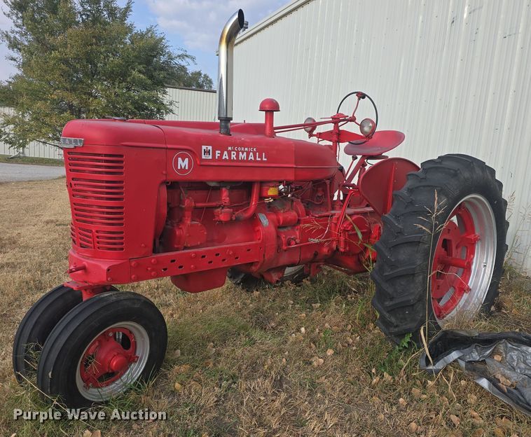 1943 Farmall M tractor - EK2353