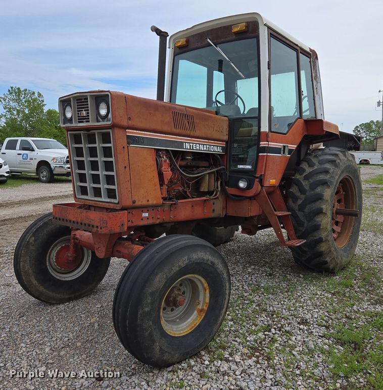 1980 International Harvester Hydro 186 tractor - EL2057
