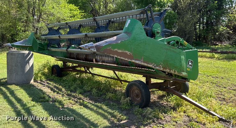 1990 John Deere 920 flex head - EQ1439