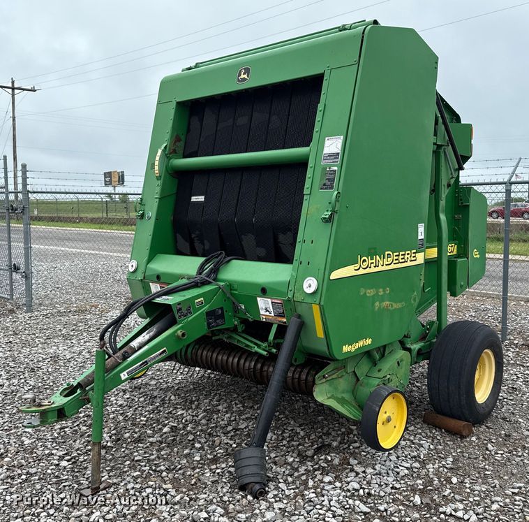 2004 John Deere 567 MegaWide round baler - ER1067