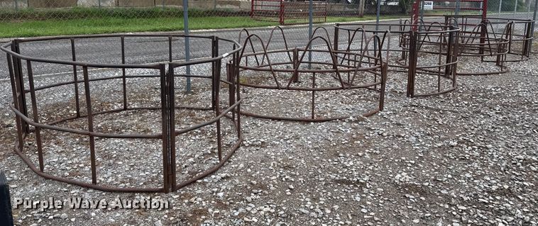 (5) round bale feeders - ER1075