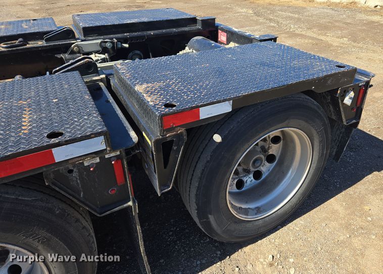 2022 Trail King TKFA1 flip axle - DS3638