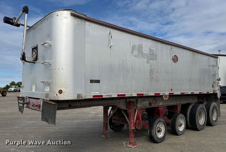2009 Mac end dump trailer - DV4008