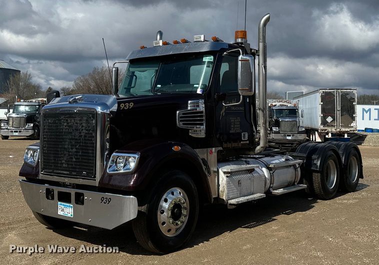 2014 Freightliner  Coronado SD 122 semi truck - EA2374