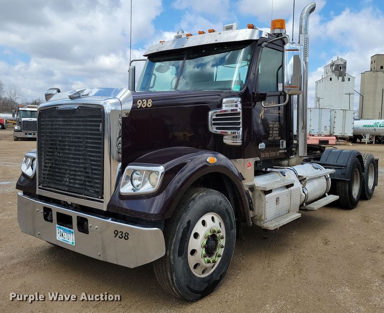 2014 Freightliner  Coronado SD 122 semi truck - EA2376