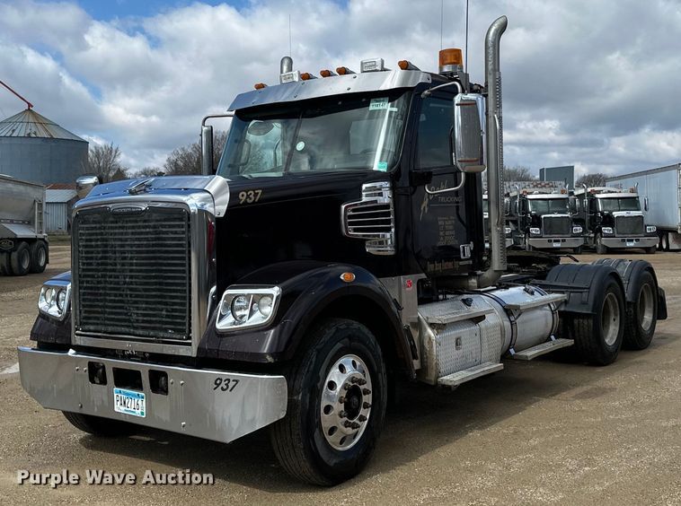 2014 Freightliner  Coronado SD 122 semi truck - EA2378