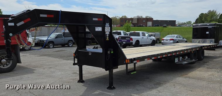 2025 Load Trail hydraulic tail equipment trailer - EC4188