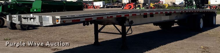 2014 Mac flatbed trailer - EG6440