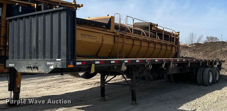 2012 Transcraft TL200 flatbed trailer - EN3023