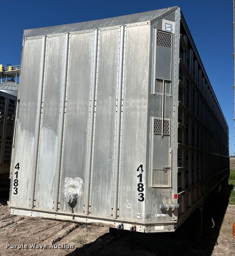 2007 Barrett livestock trailer - EQ4691