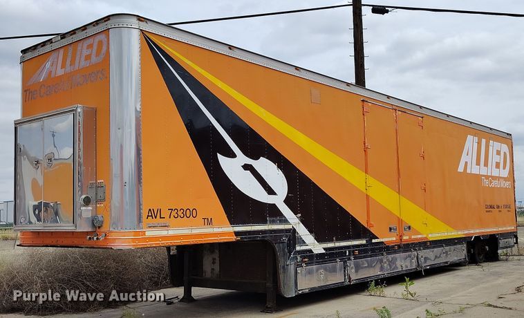 1997 Featherlite dry van trailer - IP9557