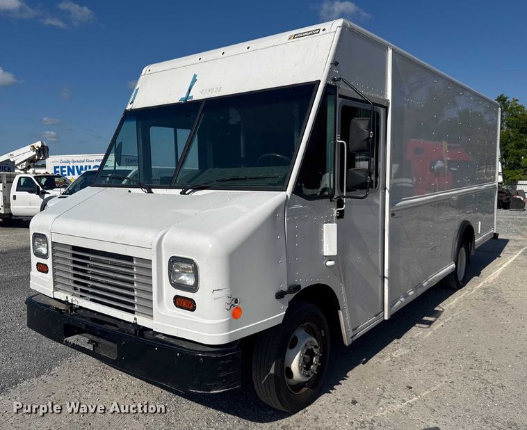 2021 Ford delivery truck - YA0314