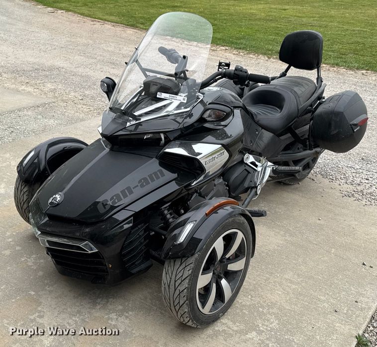 2015 Can-Am Spyder F3 SE6 motorcycle - DO0973