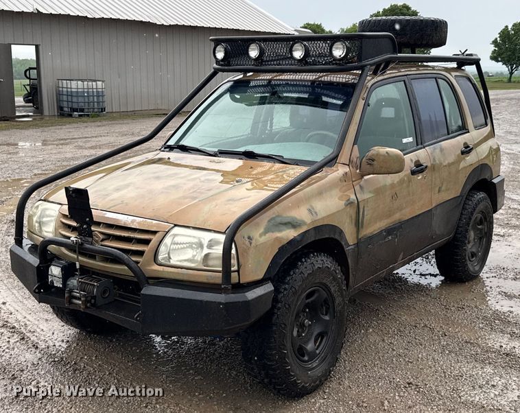 2001 Suzuki Grand Vitara SUV - DO0986