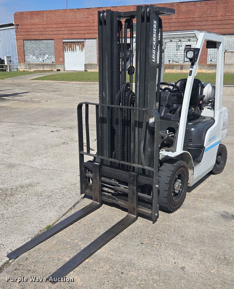 Nissan PF50 forklift - DW1944