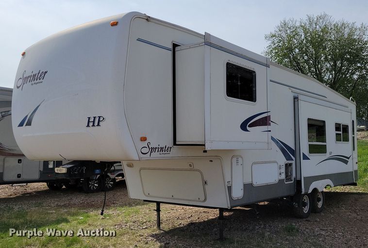 2003 Keystone Sprinter camper - EA2440