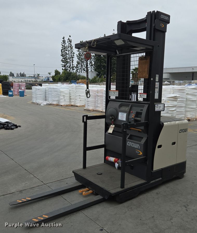 2015 Crown SP3520-30 order picker - EC1018