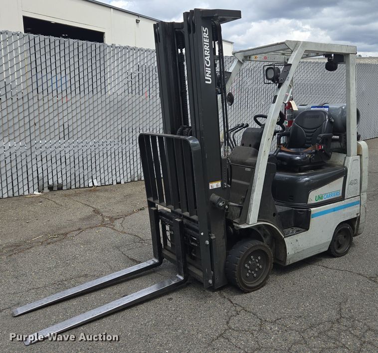 2017 UniCarriers CFS40 forklift - EC1031