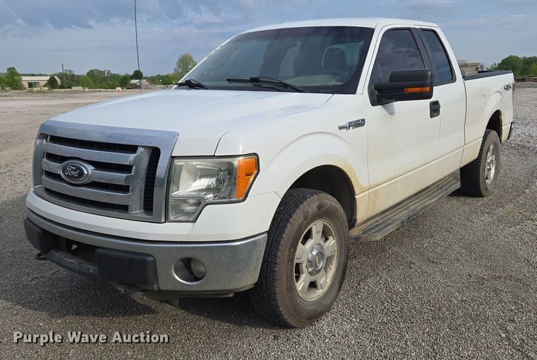 2012 Ford F150 XLT SuperCab pickup truck - EC4238
