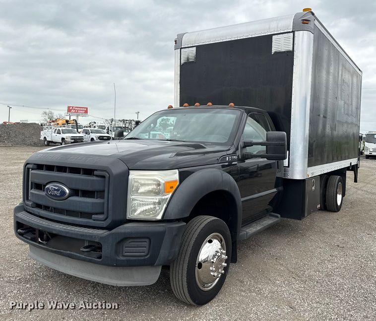 2014 Ford F550 box truck - EG5784