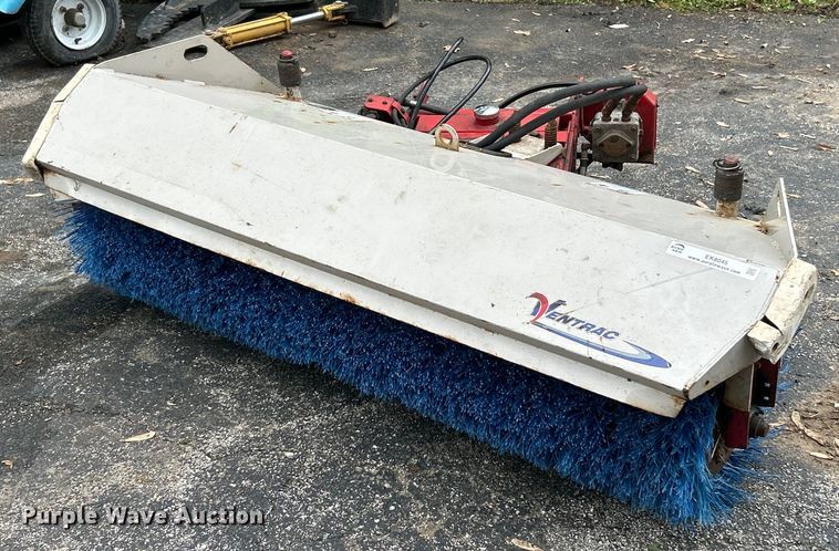 Ventrac HB580 municipal tractor sweeper - EK8045