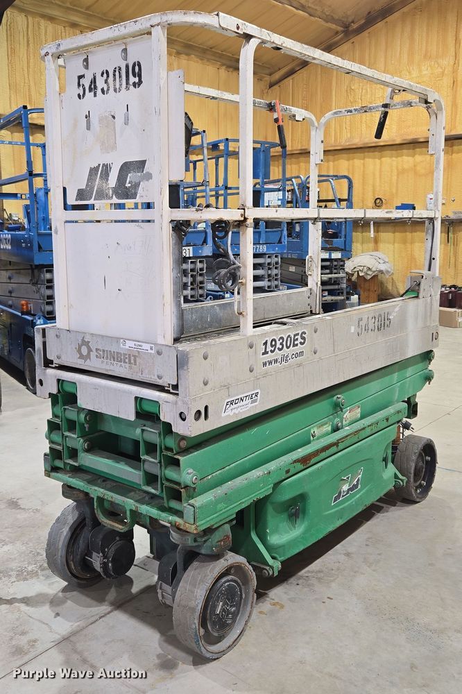 2013 JLG 1930ES scissor lift - EL2063