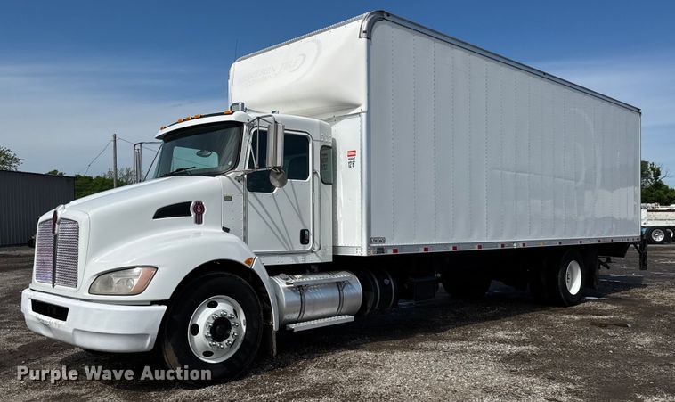2020 Kenworth T370 box truck - EQ1475