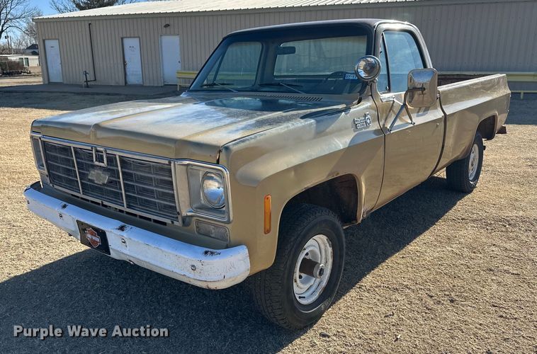 1976 Chevrolet K10 pickup truck - ER8930