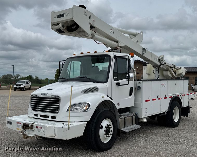 2016 Freightliner Business Class M2 bucket truck - DO0969