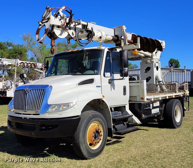 2008 International 4400 digger derrick truck - DP4915