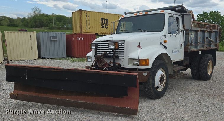 1991 International 4700 dump truck - DP6362