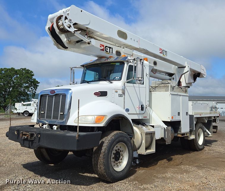 2016 Peterbilt PB348 bucket truck - DP6413