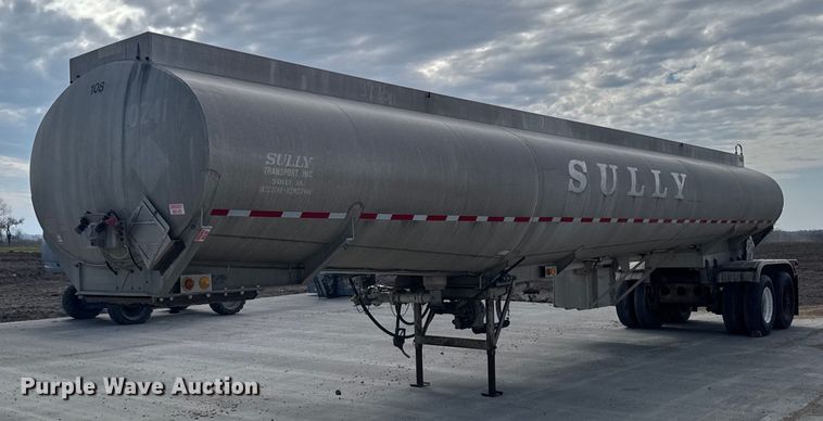1978 Fruehauf TAG-F2-EDT9500 tank trailer - DT0702