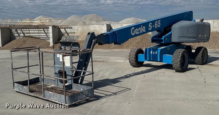 2004 Genie S-65 4x4 boom lift - DT0703